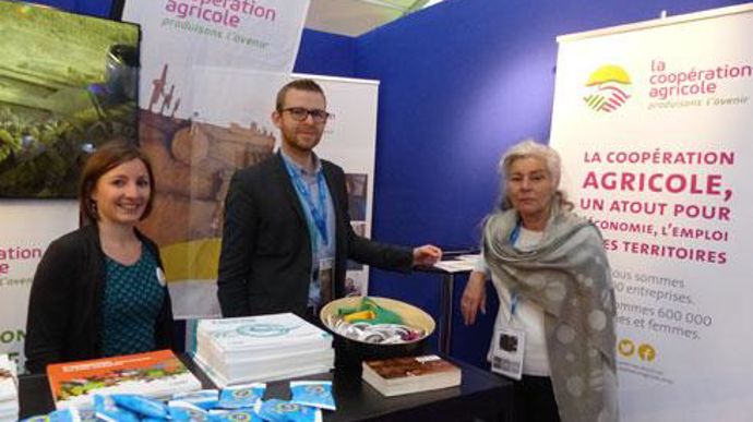 De gauche à droite, Céline Montariol, responsable RSE d'Axéréal, Emmanuel Ramfel chargé de mission énergie à Coop de France, et Claude Foch, codirectrice de Coop de France Midi-Pyrénées. © H. LAURANDEL De gauche à droite, Céline Montariol, responsable RSE d'Axéréal, Emmanuel Ramfel chargé de mission énergie à Coop de France, et Claude Foch, codirectrice de Coop de France Midi-Pyrénées. © H. LAURANDEL