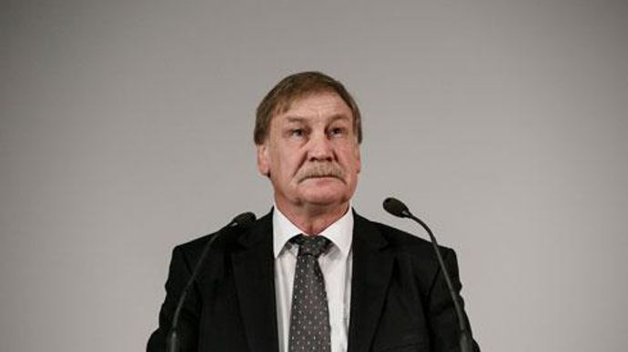 Vivadour accompagne toujours ses adhérents dans le cadre de son plan Eaux Vives, visant la création de retenues collinaires : « Nous visons un objectif de trente lacs supplémentaires dans l'année », a indiqué Christophe Terrain, le président de Vivadour. Vivadour accompagne toujours ses adhérents dans le cadre de son plan Eaux Vives, visant la création de retenues collinaires : « Nous visons un objectif de trente lacs supplémentaires dans l'année », a indiqué Christophe Terrain, le président de 