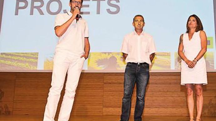 De gauche à droite, Rémy Andrieu, dirigeant de la société L'Epi Salvagnacois, Joël Gaillard, un des TC d'Andrieu-Amblard, dirigée par Marie-Laure Andrieu, lors de la dernière convention du réseau Impaact.