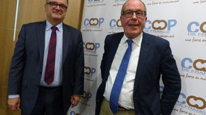 Philippe Mangin (à droite) a présenté lors d'une conférence de presse son futur successeur pressenti, Michel Prugue. © H. LAURANDEL Philippe Mangin (à droite) a présenté lors d'une conférence de presse son futur successeur pressenti, Michel Prugue. © H. LAURANDEL