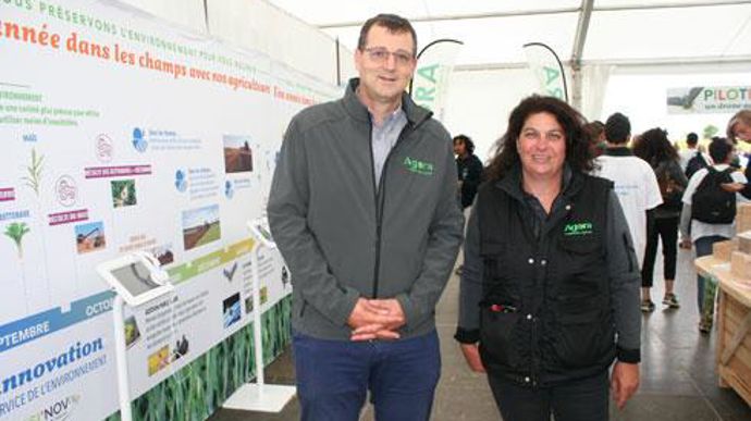 Thierry Dupont, président d'Agora et Corinne Dallongeville, responsable communication : « Notre objectif à travers cette opération, est surtout de parler positivement de nos activités auprès des jeunes générations. » © B. CAILLIEZ Thierry Dupont, président d'Agora et Corinne Dallongeville, responsable communication : « Notre objectif à travers cette opération, est surtout de parler positivement de nos activités auprès des jeunes générations. » © B. CAILLIEZ