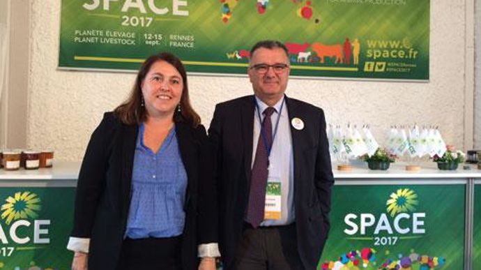 Rachel Blumel, directrice de Coop de France Agroalimentaire, et Michel Prugue, président de Coop de France, lors d'un point presse au Space à Rennes. © H. LAURANDEL Rachel Blumel, directrice de Coop de France Agroalimentaire, et Michel Prugue, président de Coop de France, lors d'un point presse au Space à Rennes. © H. LAURANDEL