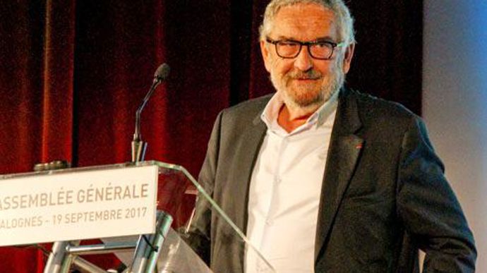 « Ce marché chinois doit nous servir de tremplin pour gagner ensuite d'autres marchés et positionner la coopérative sur le chemin du grand export vers les pays émergents », évoquait Jean-François Fortin, le directeur général de MLC, lors de l'AG du groupe. © A. DUFUMIER « Ce marché chinois doit nous servir de tremplin pour gagner ensuite d'autres marchés et positionner la coopérative sur le chemin du grand export vers les pays émergents », évoquait Jean-François Fortin, le directeur général de M