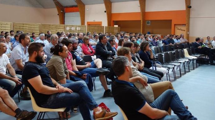 Avant de visiter la station de recherche et les 9 ateliers « métiers », les invités ont assisté à une demi-journée de conférences.