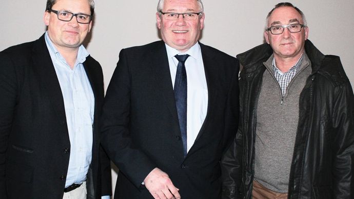 Etienne Bracquart, directeur général (à gauche), Jean-Jacques Vaesken, PDG et Jean-Jacques Geeraert, responsable commercial approvisionnement.B. CAILLIEZ