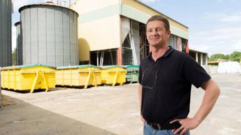 Franck Poncet, gérant des Ets Poncet, ici à Cuzieu (Loire), en 2012. © Y. CAINJO