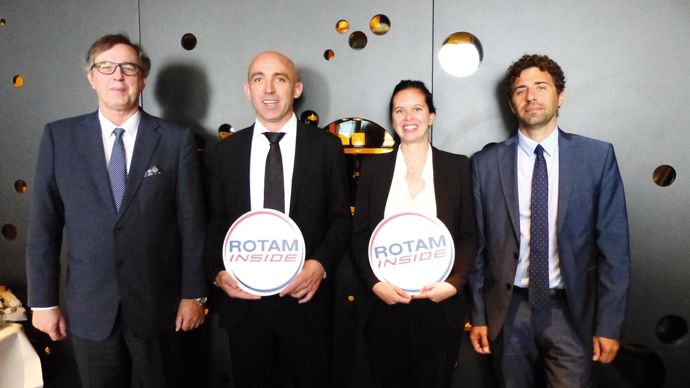 De gauche à droite, Jean-Michel Duhamel, DG Europe, Fabien Lemaigre (ventes et marketing), Charlotte Jacoud (marketing) et Daniele Ruccia (affaires réglementaires et homologations).M. COISNE