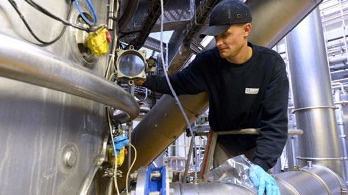 Le groupe ambitionne de devenir à terme leader sur les enzymes à destination de l'oenologie et des jus de fruits (ici, le site de Lyven à Colombelles, dans le Calvados) © GroupeSoufflet Le groupe ambitionne de devenir à terme leader sur les enzymes à destination de l'oenologie et des jus de fruits (ici, le site de Lyven à Colombelles, dans le Calvados) © GroupeSoufflet