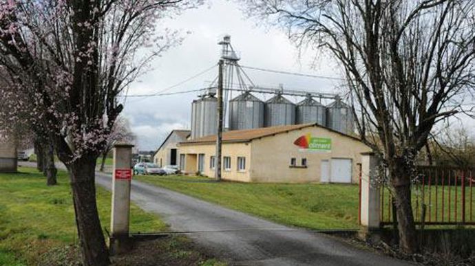 Sud-Ouest Aliment a dédié au bio son usine de Castelnau-d'Auzan dans le Gers depuis 2010 et renforce sa gamme. Sud-Ouest Aliment a dédié au bio son usine de Castelnau-d'Auzan dans le Gers depuis 2010 et renforce sa gamme.