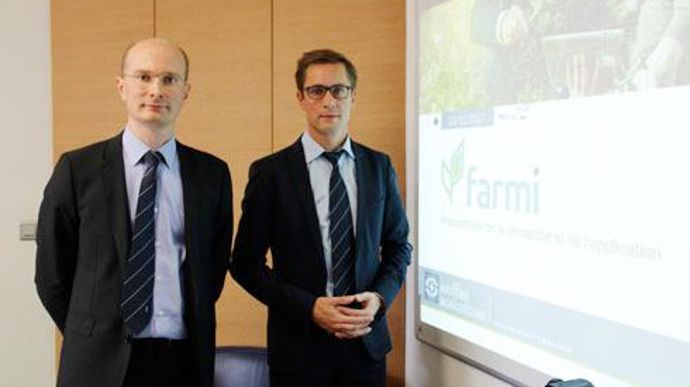 Jean-François Huet (à gauche), directeur des systèmes d'information du groupe Soufflet et Hugues Mornand, responsable marketing de Soufflet Agriculture. © R. FOURREAUX Jean-François Huet (à gauche), directeur des systèmes d'information du groupe Soufflet et Hugues Mornand, responsable marketing de Soufflet Agriculture. © R. FOURREAUX