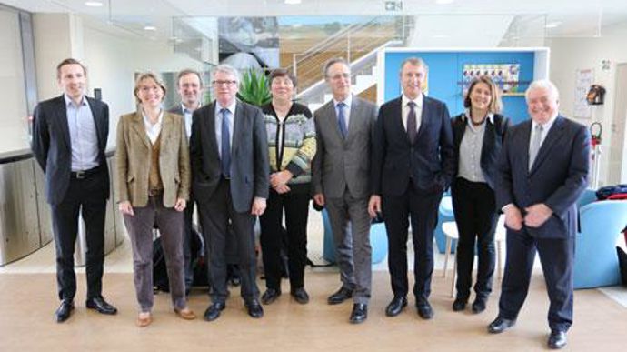 Lundi 14 mars, au siège de la coopérative à Olivet, les responsables de l'Esa d'Angers, dont Denis­ Reymond, président de la formation Agricadre (au centre), avec à ses côtés le président et le directeur d'Axéréal. © Axéréal Lundi 14 mars, au siège de la coopérative à Olivet, les responsables de l'Esa d'Angers, dont Denis­ Reymond, président de la formation Agricadre (au centre), avec à ses côtés le président et le directeur d'Axéréal. © Axéréal