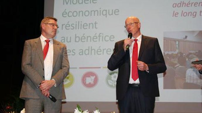 Jean-François Gaffet, président de Noriap, aux côtés de Martin Migonney, directeur général : « Nous devons créer de la valeur chez les adhérents, en nous intéressant à de nouveaux métiers. » © B. CAILLIEZ Jean-François Gaffet, président de Noriap, aux côtés de Martin Migonney, directeur général : « Nous devons créer de la valeur chez les adhérents, en nous intéressant à de nouveaux métiers. » © B. CAILLIEZ