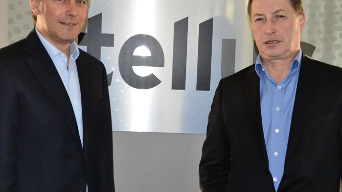 Cap sur les 2 milliards. Pierre Couderc (à gauche), DG d'Euralis, et Christian Pèes, président, ont présenté les résultats du groupe lors de la dernière AG : un CA stable à 1 544 M€, un résultat net de 2 M€ et 80 M€ de dettes en moins en quatre ans. L'objectif 2020 est d'atteindre les 2 milliards d'euros de CA, dont 1,7 en croissance organique et 300 M€ de croissance externe.F. JACQUEMOUD