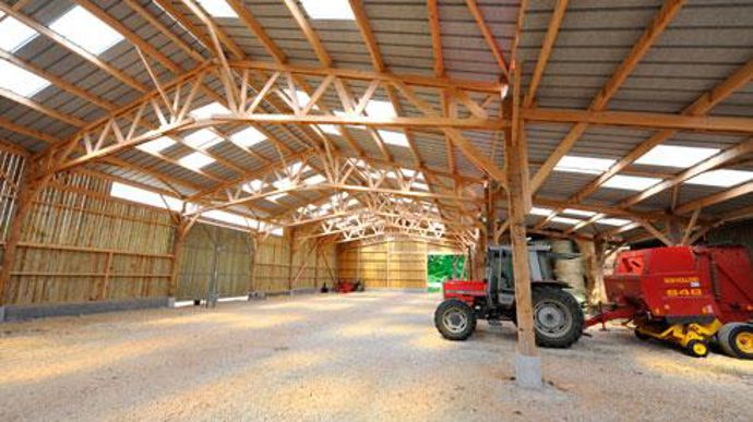 Grâce à la location collaborative, les agriculteurs adhérents d'Acolyance peuvent dégager un revenu estimé entre 43 à 130 euros par m2 par an. © S. BEUCHERIE Grâce à la location collaborative, les agriculteurs adhérents d'Acolyance peuvent dégager un revenu estimé entre 43 à 130 euros par m2 par an. © S. BEUCHERIE