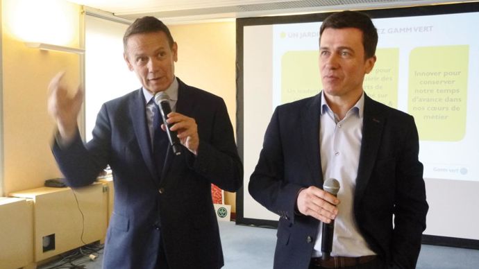 A gauche, Jean-Pierre Dassieu, DG d'InVivo Retail et Frédéric Guyot, directeur marketing et achat de Gamm vert-Delbard ont dévoilé leurs ambitions lors d'un point presse.H. LAURANDEL