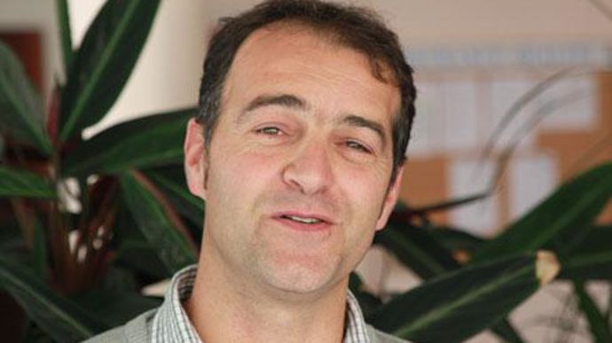 Frédéric Castex, agriculteur en conversion bio et président de la nouvelle commission bio de Vivadour­, veut apporter une aide technique aux adhérents céréaliers en conversion. Frédéric Castex, agriculteur en conversion bio et président de la nouvelle commission bio de Vivadour­, veut apporter une aide technique aux adhérents céréaliers en conversion.