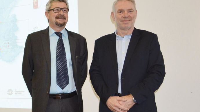 Régis Serres, président d'Arterris (à gauche) et Jacques Logie, directeur général, développent le groupe en rachetant des entreprises agroalimentaires sur son territoire.F. JACQUEMOUD