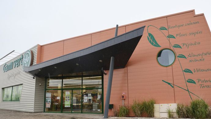 A Brou, à côté de Châteaudun, le magasin a déménagé en face d'une grande surface. Résultat, + 30 % de vente la première année.A. RICHARD