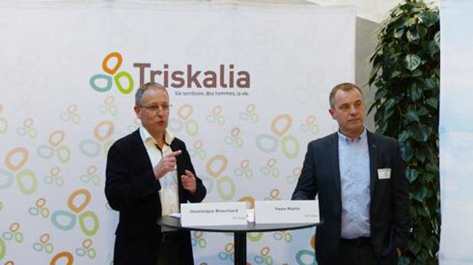  A gauche, Dominique Blanchard, directeur en charge de l'innovation chez Triskalia, et Yann Morin, directeur organisation et système d'information lors de la journée Triskalia 4.0.  A gauche, Dominique Blanchard, directeur en charge de l'innovation chez Triskalia, et Yann Morin, directeur organisation et système d'information lors de la journée Triskalia 4.0.