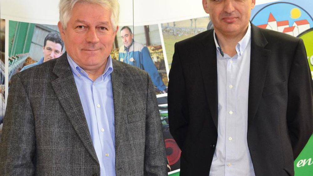 Yves Bioulac (à gauche), DG, et Jean-Marc Virenque, son président, préparent un séminaire pour le conseil d'administration sur les grandes orientations stratégiques.F. JACQUEMOUD