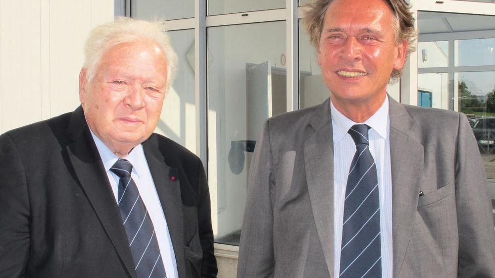 Michel Soufflet, président du conseil de surveillance, a une conviction intime : « Vivre sur nos acquis, c'est déjà régresser. » C'est pourquoi, poursuit son fils, Jean-Michel, président du directoire, « notre développement s'est fait et se fera dans une logique de consolidation des filières. Il s'agit avant tout d'assurer des débouchés et trouver de la valeur à nos productions agricoles ».R. FOURREAUX