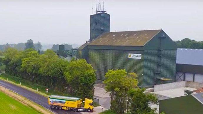 Les 24 dépôts restent actifs, avec la mise en place des gestes barrières. « L’activité reste soutenue », assure le négoce normand Lepicard qui maintient son plan d’investissement. © LEPICARD