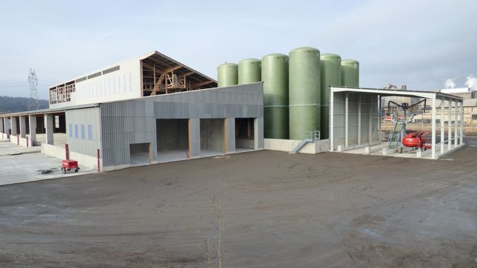 Située à Neuves-Maisons, en Meurthe-et-Moselle, la plateforme est dimensionnée pour accueillir 3 900 t de solution liquide et 7 500 t d’engrais solides. © CAL