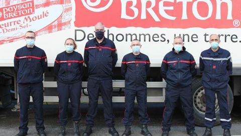 Les six salariés du site Laïta de Ploudaniel, sapeurs-pompiers volontaires, vont bénéficier de 10 jours par an pour aller en formation sans empiéter sur leurs jours de congé ou de repos. © EVEN