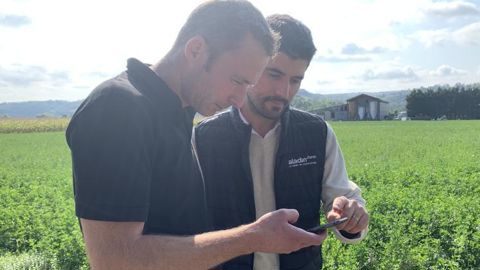 Près de 27 000 agriculteurs sont aujourd’hui couverts par le service aladin.farm grâce à leur coopérative.© L. PETIT