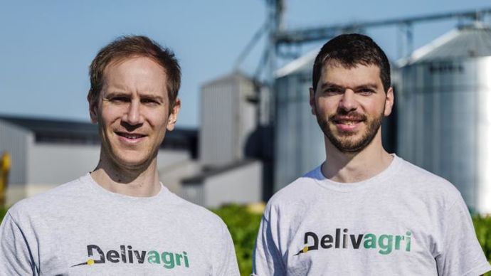 Les deux dirigeants et cofondateurs de Delivagri en 2016, Damien Pierre (à g.) et Quentin de Chabot, annoncent que « le cap du million de tonnes commercialisées sera largement atteint d’ici un an ». © Thomas BONNET