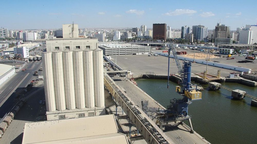 Les rendements sont faibles avec 15 q de moyenne ce qui rend ce pays structurellement importateur, ici le port de Casablanca.C. DEQUIDT