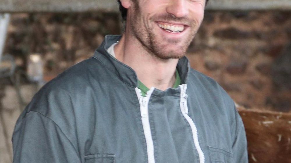 Depuis l'automne, Clément Noilhan, 30 ans, producteur de veaux sous la mère dans les Hautes-Pyrénées, confie ses 15 ha de maïs à un chef de culture Euralis.