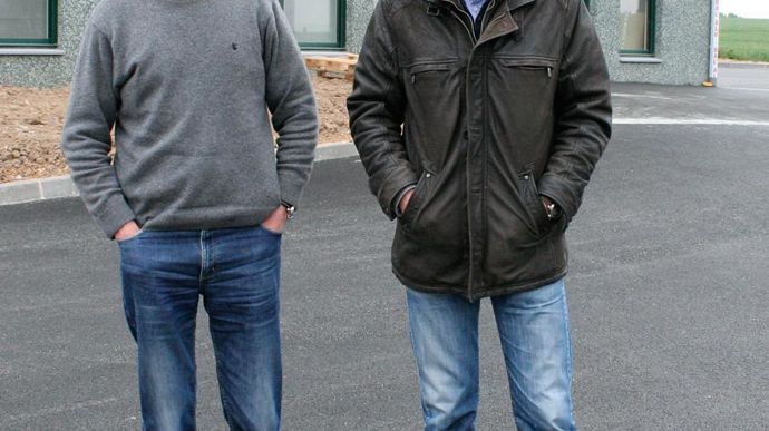 Francis Charpentier et son fils Nicolas aimeraient voir se créer une dizaine ou une quinzaine de GIEE.« Nous souhaitons par les échanges, faire éclore de belles initiatives. »B. CAILLIEZ