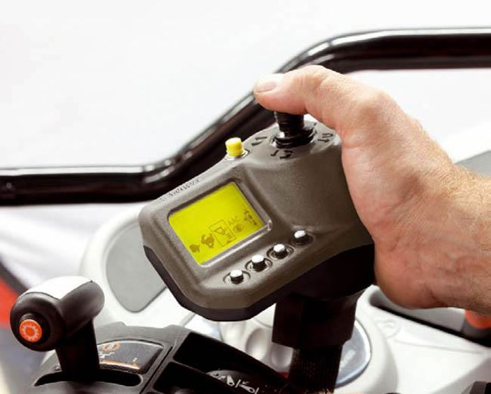 La nouvelle console de pilotage du chargeur s'effectue avec un mini-joystick