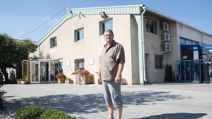 « Aujourd'hui, nous sommes présents sur l'appro en espaces verts, grandes cultures, horticulture et pépinières, maraîchage et arboriculture », explique Patrick Pomarel.Photos Sylvain Frappat