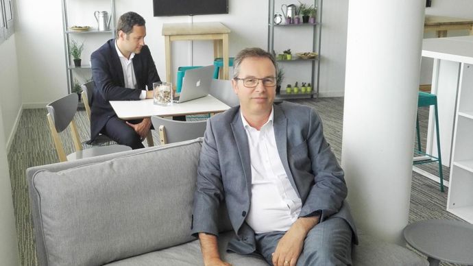 « Nous n'en sommes qu'au tout début de la révolution digitale », constate Eric Lesage, à Colombelles, près de Caen, dans les locaux du Village by CA en Normandie dédié aux start-up agricoles et dont Agrial est partenaire. AGRIAL