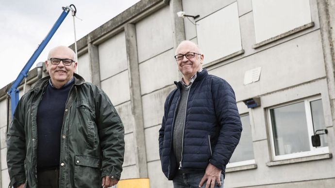 Marc et Régis Ledein, cogérants des Ets Ledein, ont ajouté à l'activité grains, engrais et légumes secsde l'entreprise familiale, la vente de produits phytos, le négoce de pommes de terre et l'activité transport.