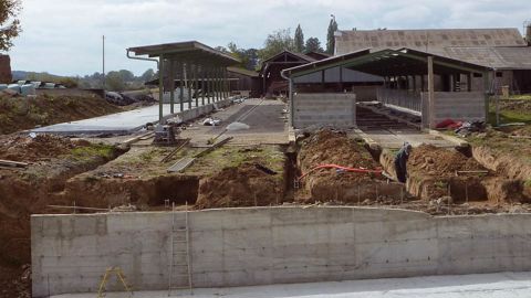 En allégeant la structure, on évite les grandes largeurs très coûteuses et souvent moins performantes en terme d'ambiance.© CHAMBRE D'AGRICULTURE DES PAYS DE LA LOIRE