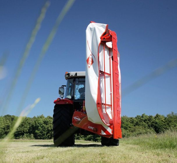 La nouvelle fixation du porte-disques est reliée au carter de renvoi et au raidisseur arrière pour une meilleure tenue à la fatigue 
