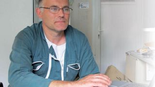 Grâce à une surveillance rigoureuse du troupeau, Bernard Yvinec cherche à éviter les ennuis sanitaires qui favorisent les chutes de production en fin de lactation.© P.L.C. Grâce à une surveillance rigoureuse du troupeau, Bernard Yvinec cherche à éviter les ennuis sanitaires qui favorisent les chutes de production en fin de lactation.© P.L.C.