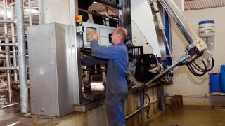 Les robots ont énormément gagné en fiabilité. Les constructeurs osent dire qu'ils peuvent les mettre entre toutes les mai© CHRISTIAN WATIER Les robots ont énormément gagné en fiabilité. Les constructeurs osent dire qu'ils peuvent les mettre entre toutes les mai© CHRISTIAN WATIER