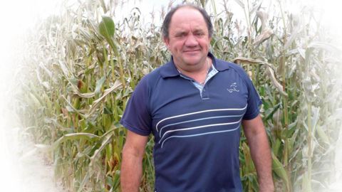 Alain Chaussat sait de quoi il parle : installé en Gaec avec sa femme Martine et son fils Cyril, il est à la fois éleveur laitier et producteur de céréales.© A.B.