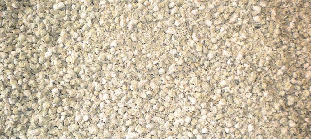 Présenté sous forme de miettes, Litelia est compatible avec les minibalayeuses et distributeurs de logettes.