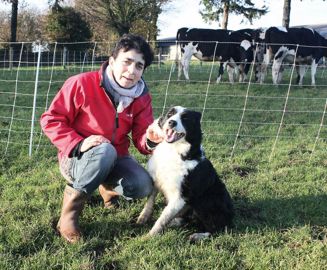 Marie-France Durand a suivi un stage de dressage avec sa chienne A'Romy.© D.L.
