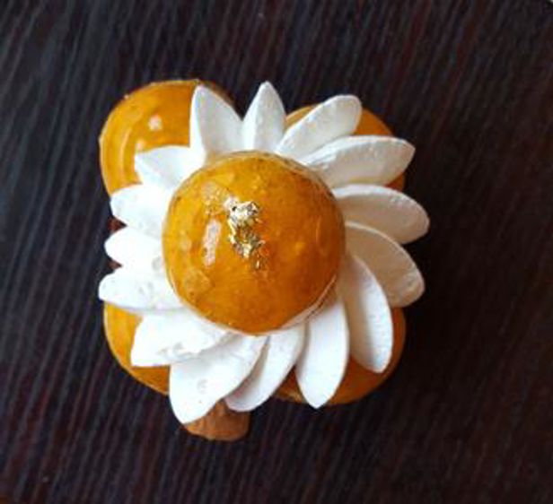 Ce saint-honoré vegan (bientôt chez VG Pâtisserie) cache bien son jeu ! (Photo : Latoque.fr). Saint-honoré vegan (Photo : Latoque.fr).