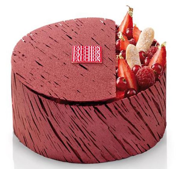  Charlotte aux fruits rouges de la Maison Fauchon (Photo : Latoque.fr).