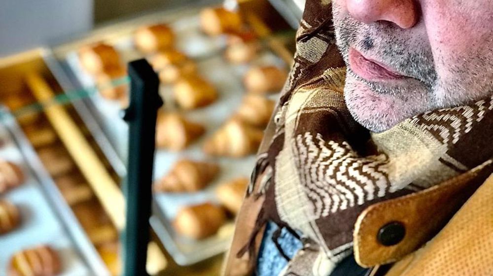 David maintient son commerce ouvert pour les riverains d’Odessa