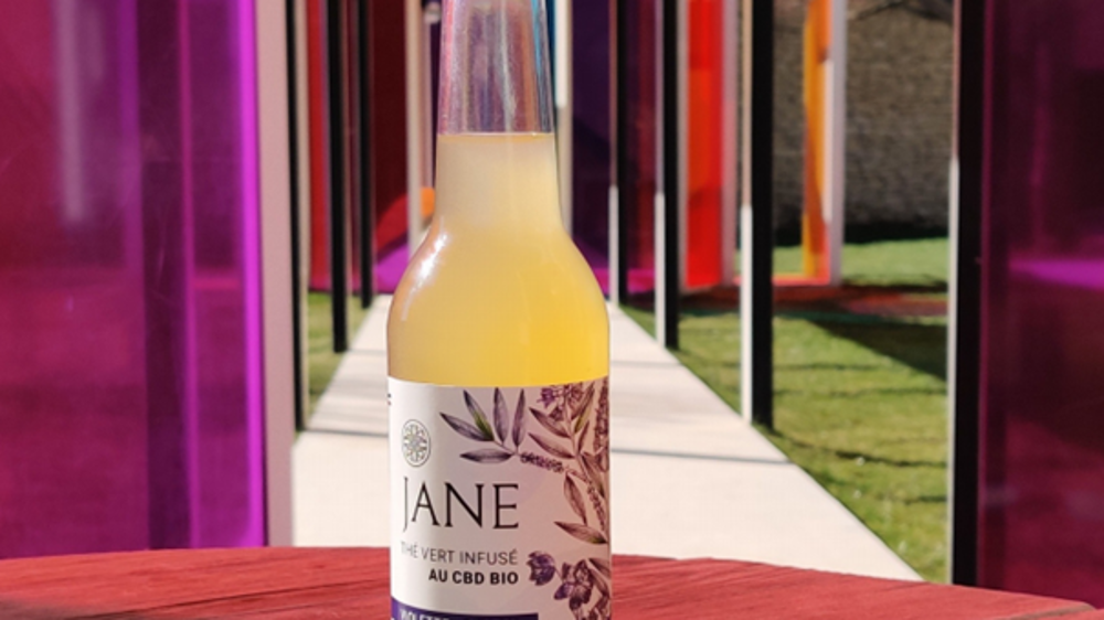 Jane : boisson au CBD