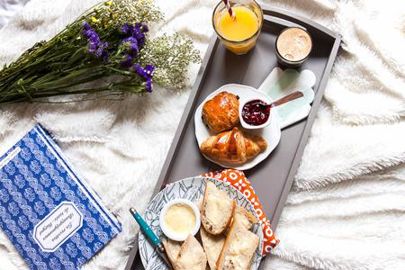 Le petit déjeuner livré fait office de cadeau chez les particuliers, de service pour les entreprises (Photo : MR Matin). Livraison de petit déjeuners avec Mr Matin (Photo : Latoque.fr).