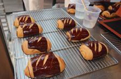 Revisiter les classiques permet de moderniser son offre sans risque (Photo : Latoque.fr). Croissants pains au chocolat (Photo : Latoque.fr). Revisiter les classiques permet de moderniser son offre sans risque (Photo : Latoque.fr). Croissants pains au chocolat (Photo : Latoque.fr).